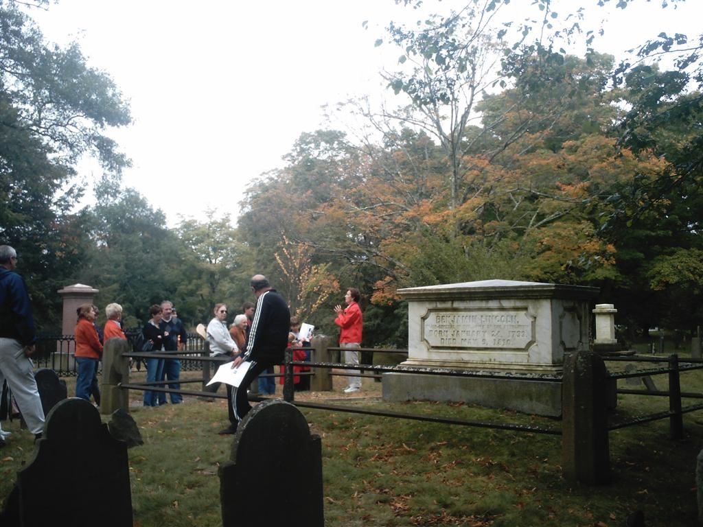 Group at the grave of Revolutionary War Gen Ben Li